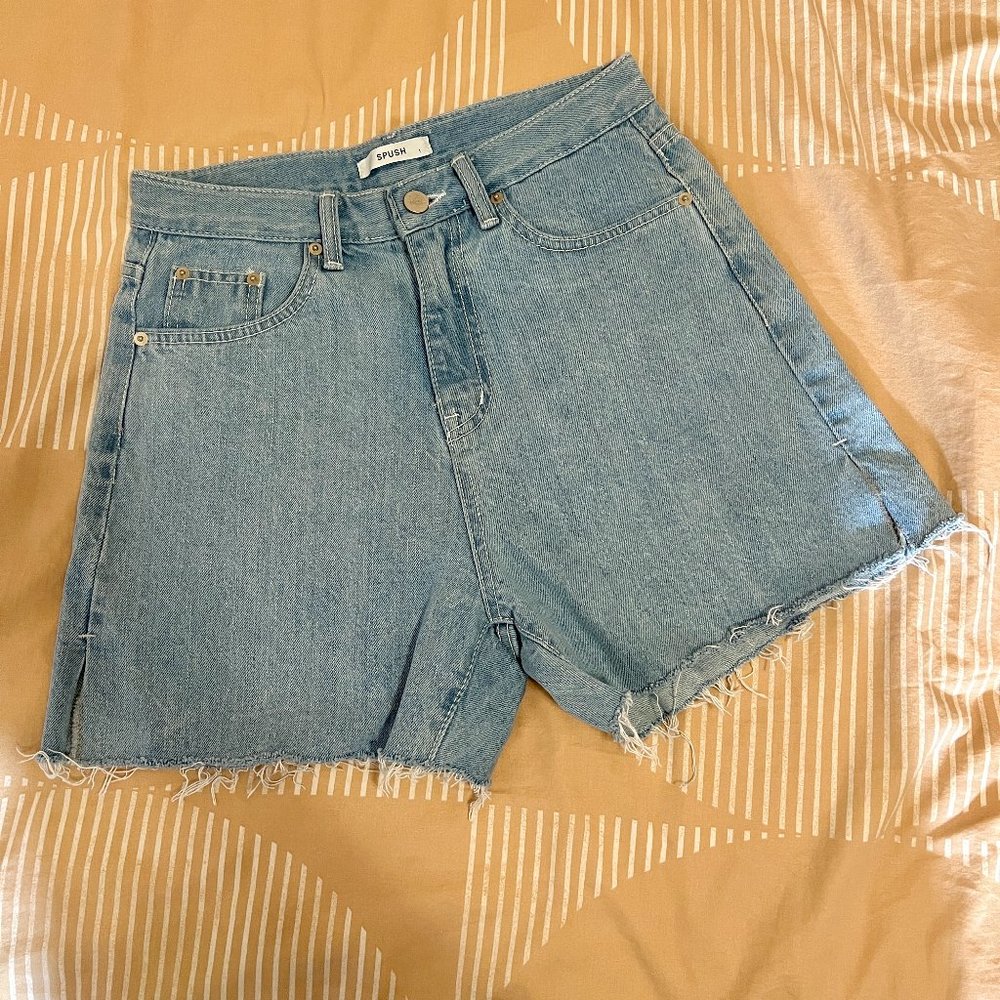 ***DISCOUNT SHIPPING*** KOREAN BRAND AIN HIGH WASTED BOYFRIEND SHORTS